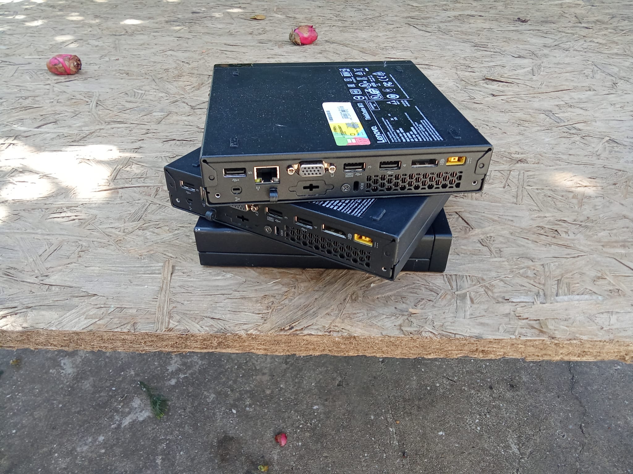 Estação de Trabalho Completa Lenovo ThinkCentre M73 + Monitor 21.5" + Combo Sem Fios Ergonómico